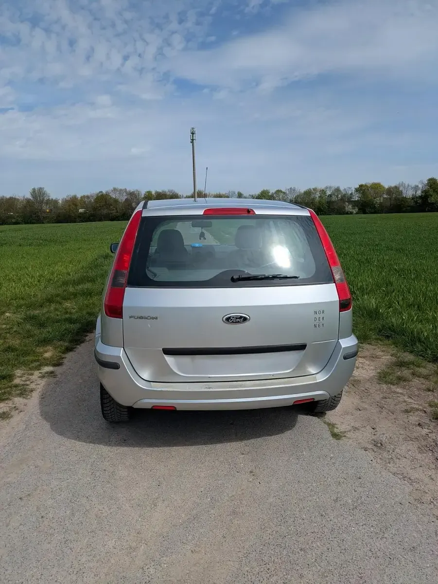 Gebraucht Ford Fusion 80 PS (58 kW) 2004 Silber Kleinwagen