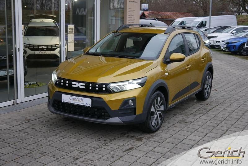 Neu Dacia Sandero Expression 110 PS (80 kW) 2026 Amber yellow Limousine