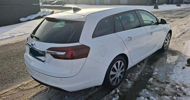 Gebraucht Opel Insignia 136 PS (100 kW) 2016 Weiß Kombi