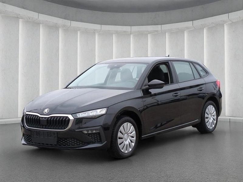 Schwarz Gebraucht 2024 Skoda Scala Essence Kleinwagen | 20.649 € (Fairer Preis) - Bild 1/4
