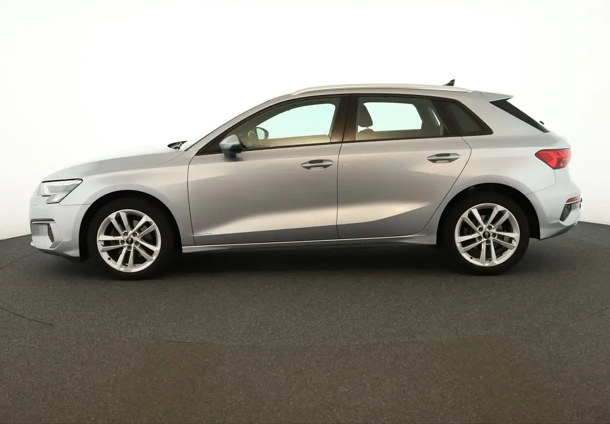 Gebraucht Audi A3 Advanced 150 PS (110 kW) 2022 Florettsilber metallic Limousine