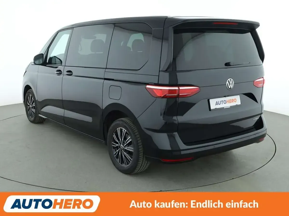 Gebraucht VW Multivan Life 218 PS (160 kW) 2023 Deep black Van / Kleinbus