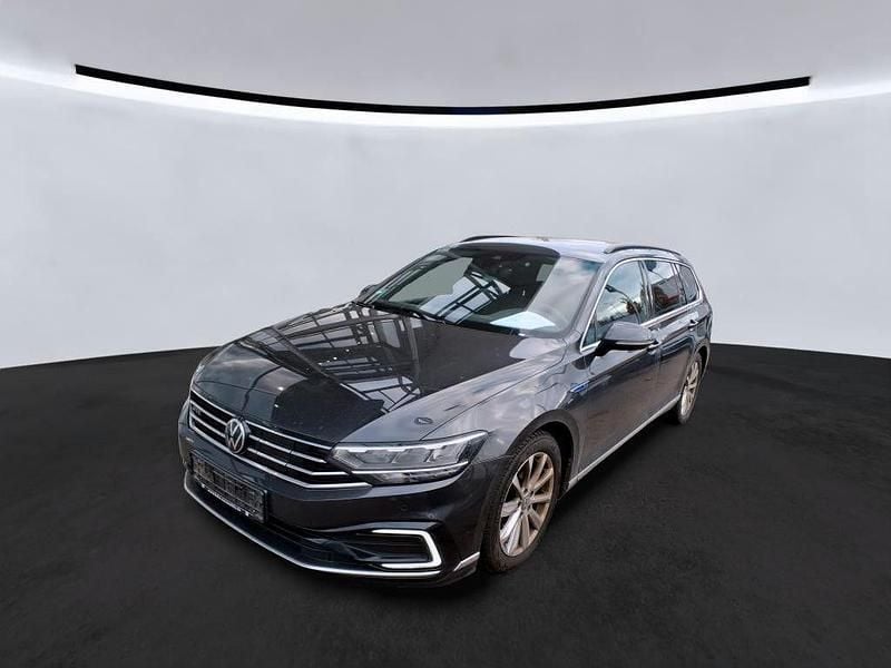 Gebraucht VW Passat GTE 218 PS (160 kW) 2022 Grau Kombi