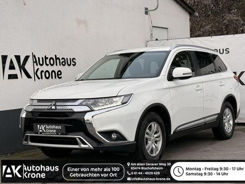 Gebraucht Mitsubishi Outlander Basis 150 PS (110 kW) 2019 Weiß SUV