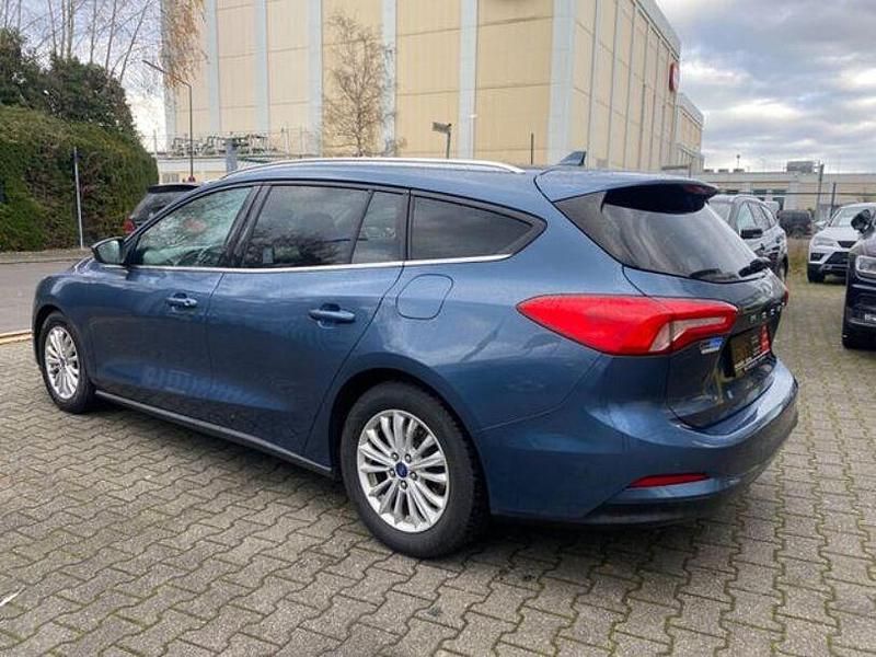 Gebraucht Ford Focus Titanium 150 PS (110 kW) 2019 Blau Kombi