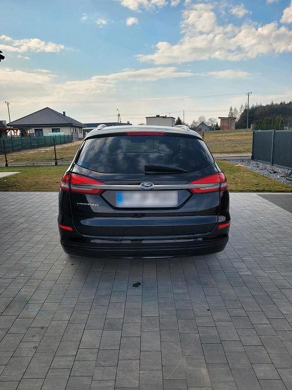 Gebraucht Ford Mondeo 164 PS (120 kW) 2018 Schwarz Kombi