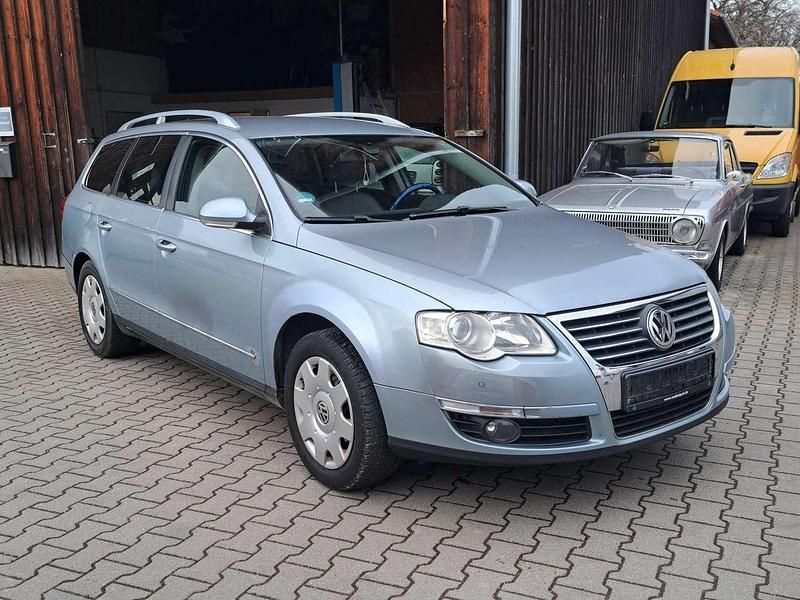 Gebraucht VW Passat Highline 170 PS (125 kW) 2007 Arctic blue silver metallic Kombi