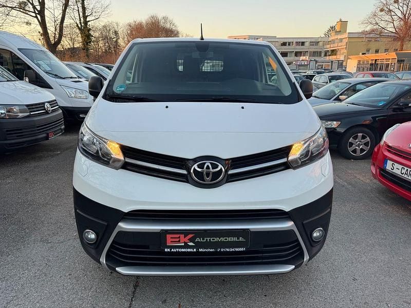 Gebraucht Toyota Proace 144 PS (105 kW) 2022 Weiß Van / Kleinbus