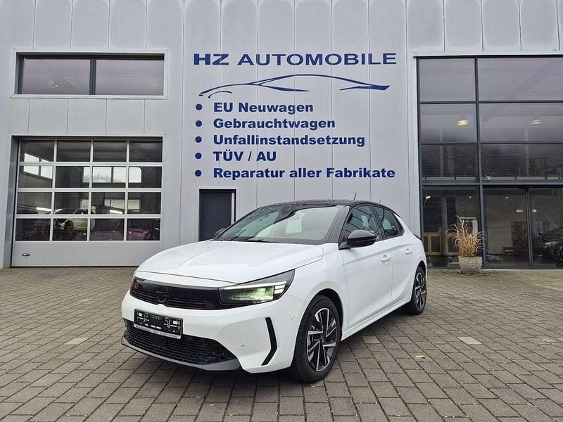 Weiß Gebraucht 2024 Opel Corsa GS Line Limousine | 15.450 € (Superpreis) - Bild 1/4