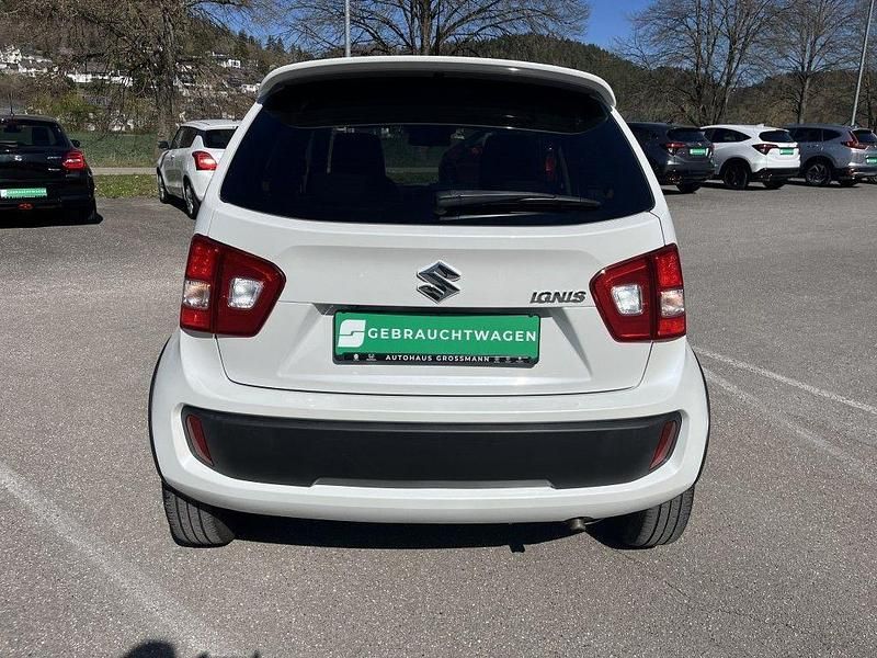 Gebraucht Suzuki Ignis Comfort+ 90 PS (66 kW) 2018 Pure white pearl metallic/supe SUV