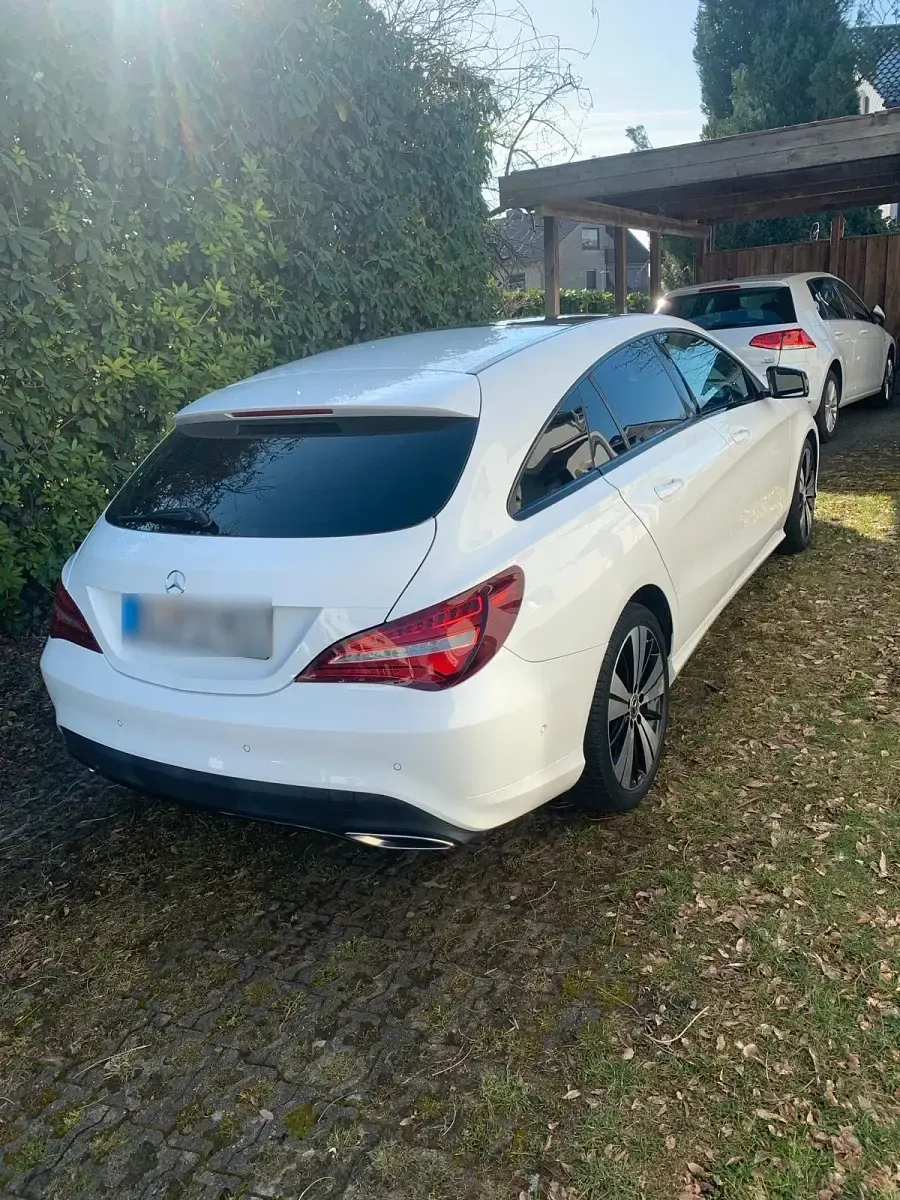 Gebraucht Mercedes CLA180 122 PS (89 kW) 2018 Weiß Limousine