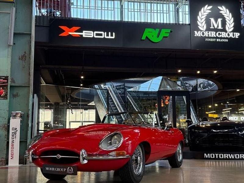 Rot Gebraucht 1967 Jaguar E-Type S Cabrio | 112.900 € - Bild 1/4