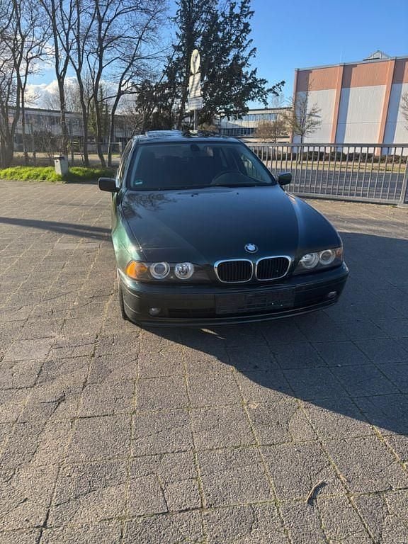 Gebraucht BMW 520 Exclusive 170 PS (125 kW) 2002 Grün Limousine