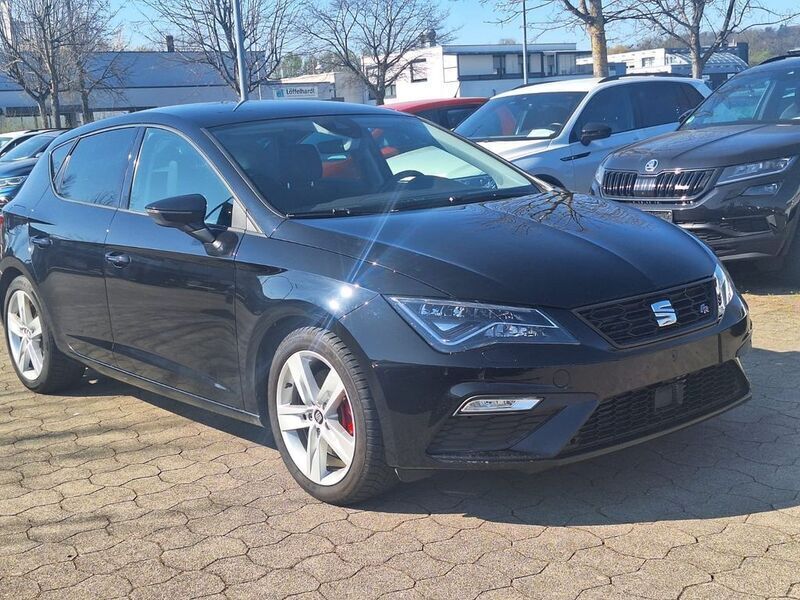 Schwarz Gebraucht 2018 Seat Leon FR Limousine | 15.900 € (Fairer Preis) - Bild 1/4