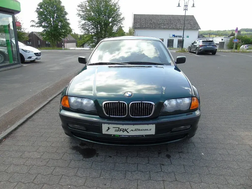 Gebraucht BMW 320 150 PS (110 kW) 1998 Grün Limousine