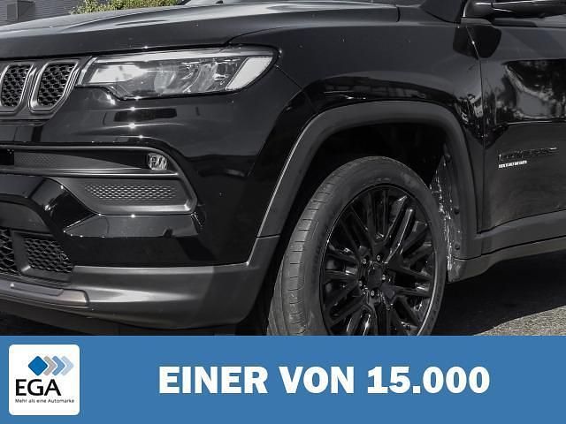 Gebraucht Jeep Compass Limited 241 PS (177 kW) 2022 Schwarz SUV