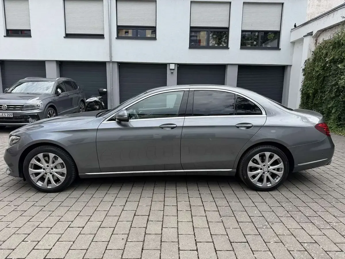 Gebraucht Mercedes E350 Avantgarde 258 PS (189 kW) 2016 Limousine