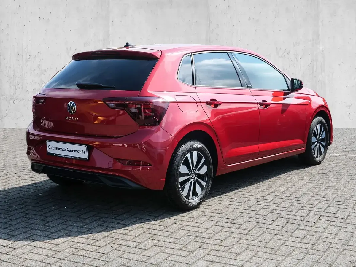 Gebraucht VW Polo Move 110 PS (80 kW) 2024 Kings red Kleinwagen