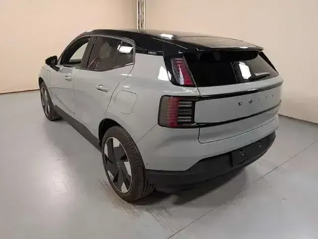 Gebraucht Volvo EX30 Ultra 200 kW (272 PS) 2025 Vapour grey SUV