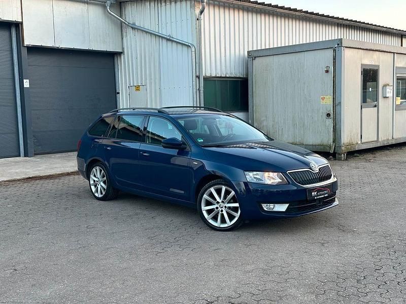 Gebraucht Skoda Octavia Joy 110 PS (80 kW) 2017 Blau Kombi