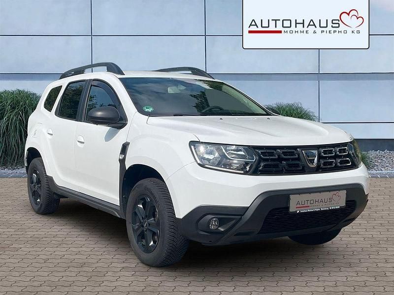 Weiß Gebraucht 2018 Dacia Duster Comfort SUV | 11.890 € (Fairer Preis) - Bild 1/4