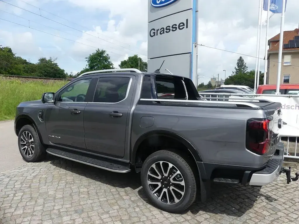 Gebraucht Ford Ranger Platinum 241 PS (177 kW) 2026 Grau Pickup
