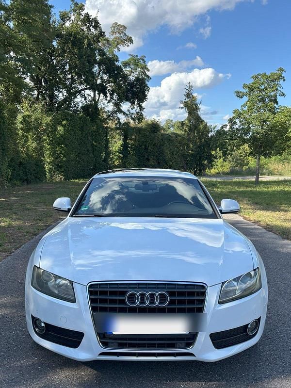 Weiß Gebraucht 2008 Audi A5 S-Line Coupé | 8.250 € (Teuer) - Bild 1/4