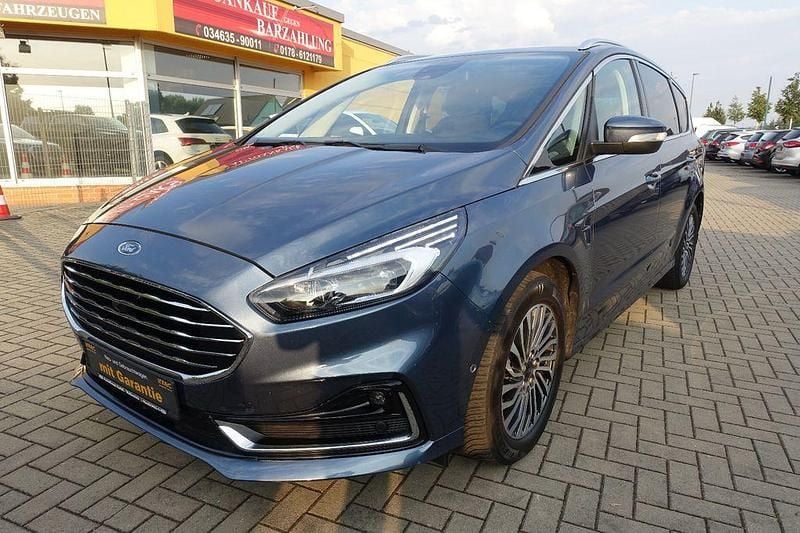 Blau Gebraucht 2020 Ford S-MAX Titanium Van / Kleinbus | 16.950 € (Superpreis) - Bild 1/4