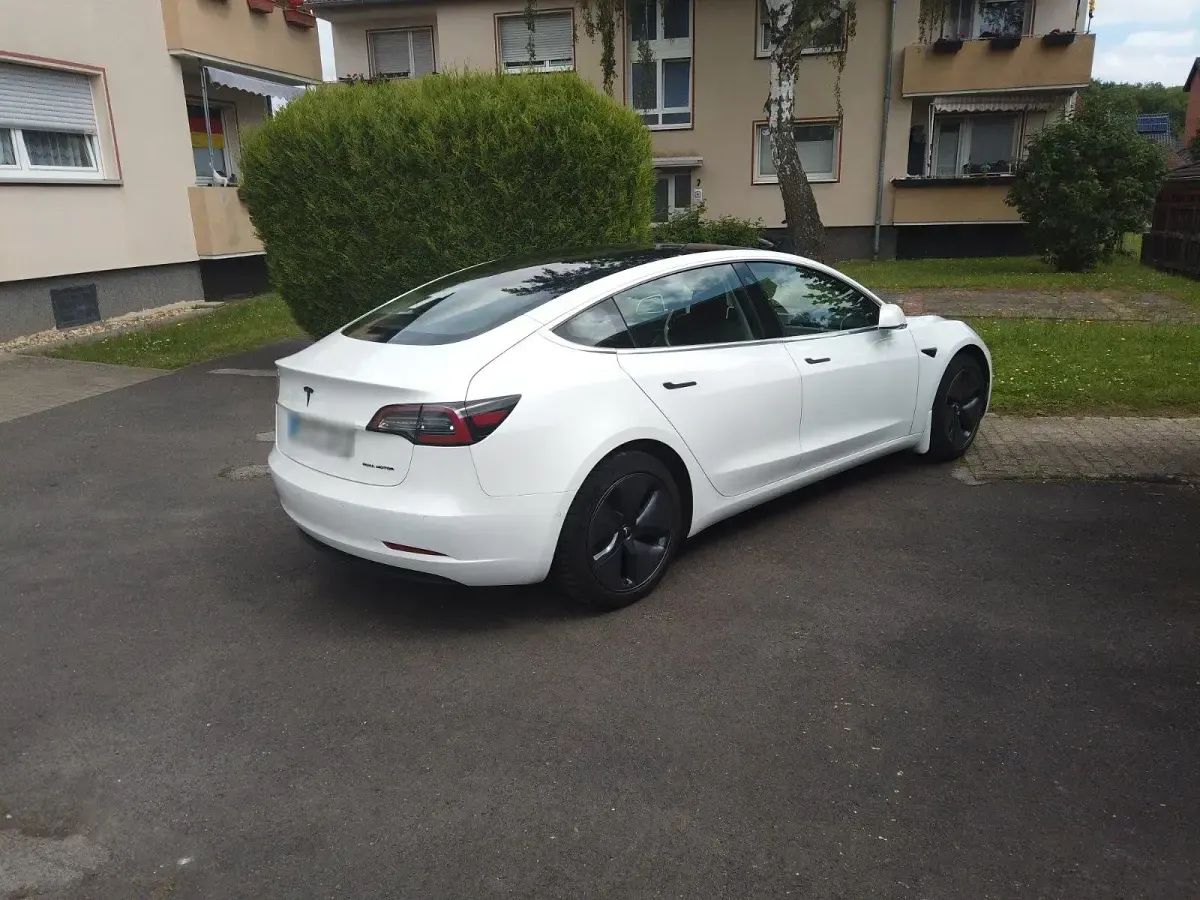 Gebraucht Tesla Model 3 366 kW (498 PS) 2020 Weiß Limousine