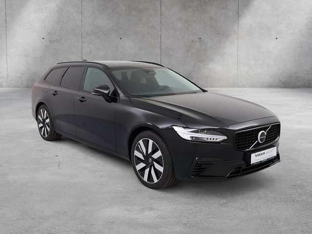 Second-hand Volvo V90 Plus 398 CP (292 kW) 2025 Negru Break