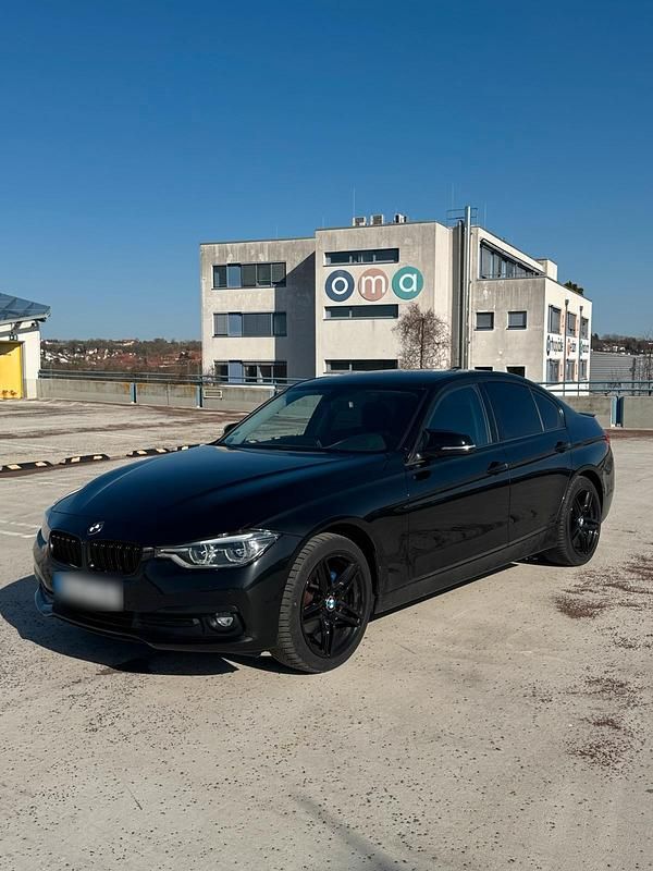 Gebraucht BMW 320 190 PS (139 kW) 2018 Schwarz Limousine