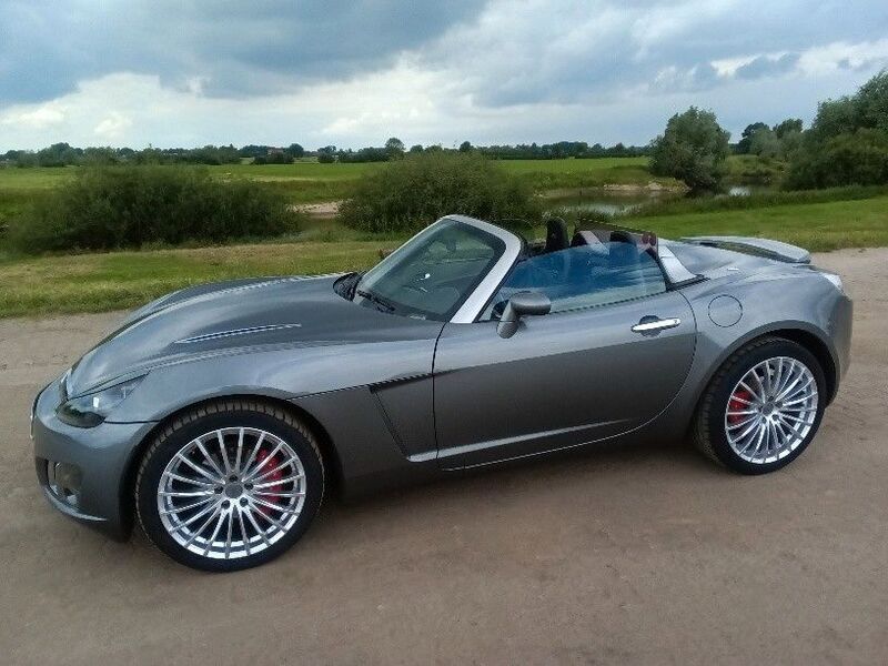 Grau Gebraucht 2008 Opel GT Cabrio | 22.900 € - Bild 1/4