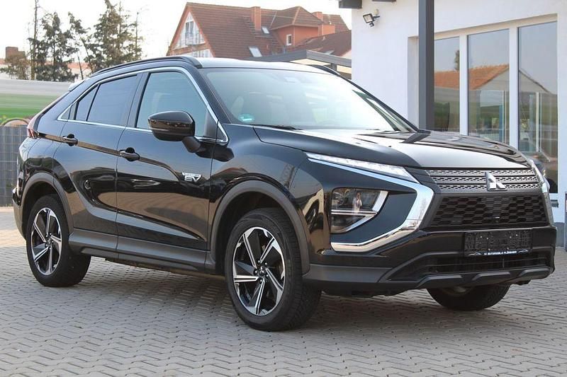 Gebraucht Mitsubishi Eclipse Basis 188 PS (138 kW) 2020 Schwarz SUV