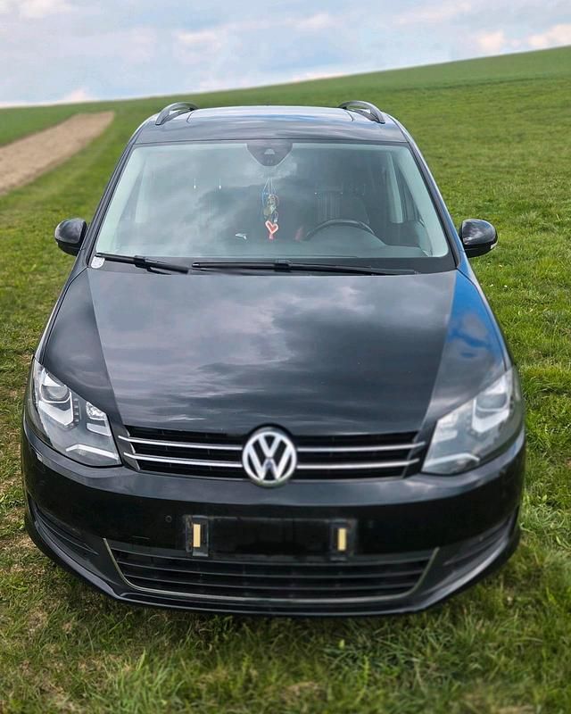 Gebraucht VW Sharan 140 PS (102 kW) 2012 Schwarz Van / Kleinbus