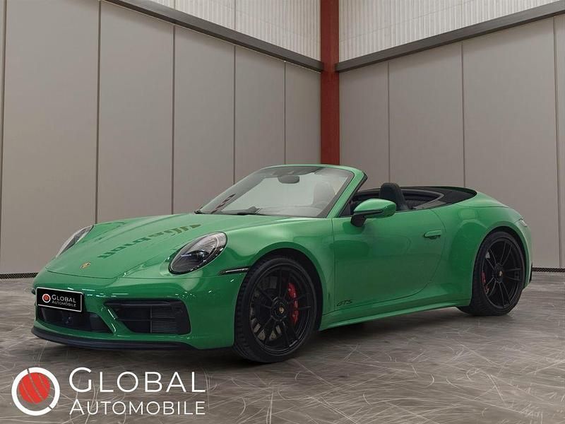 Grün Gebraucht 2023 Porsche 911 Carrera 4 GTS Cabrio | 161.980 € (Guter Preis) - Bild 1/4