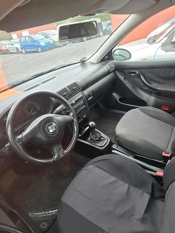 Gebraucht Seat Toledo 101 PS (74 kW) 2004 Blau Limousine