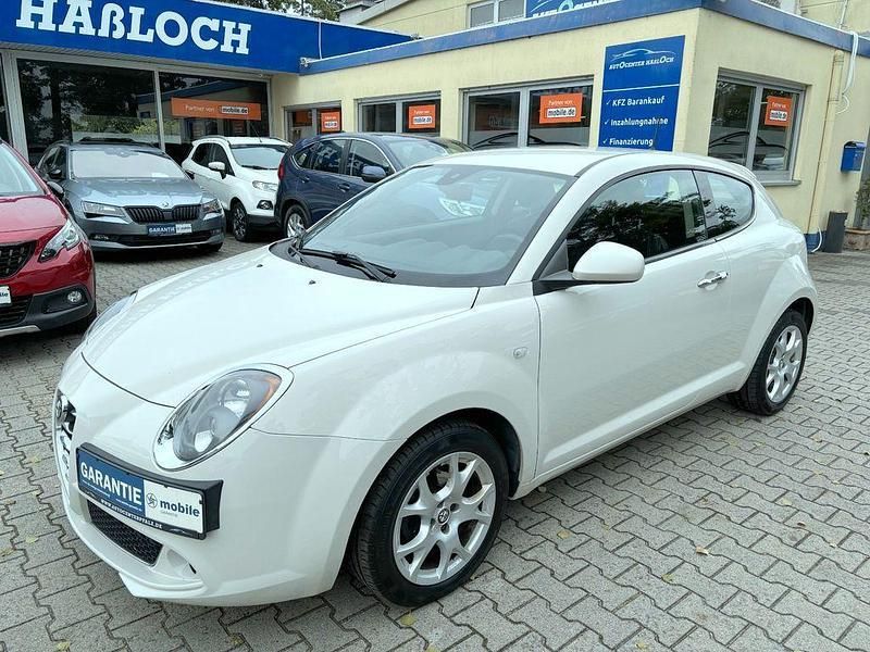 Weiß Gebraucht 2015 Alfa Romeo MiTo Turismo Kleinwagen | 6.290 € (Fairer Preis) - Bild 1/4