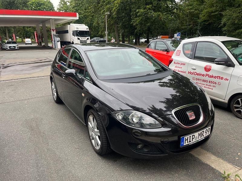 Schwarz Gebraucht 2007 Seat Leon Limousine | 2.000 € (Fairer Preis) - Bild 1/4
