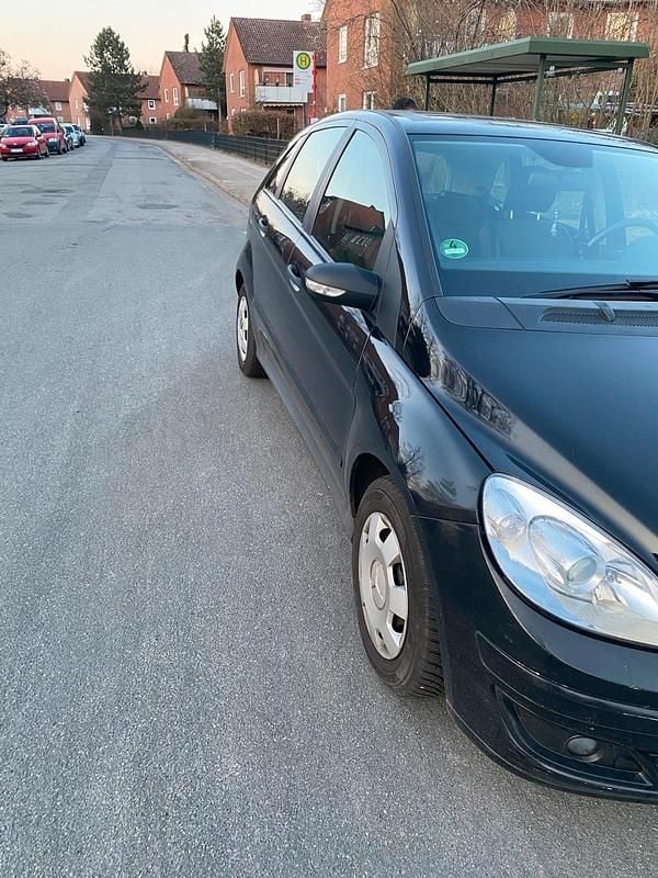 Gebraucht Mercedes B170 116 PS (85 kW) 2005 Schwarz Van / Kleinbus