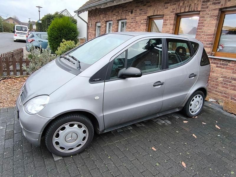 Grau Gebraucht 1999 Mercedes A160 Classic Van / Kleinbus | 800 € (Superpreis) - Bild 1/4