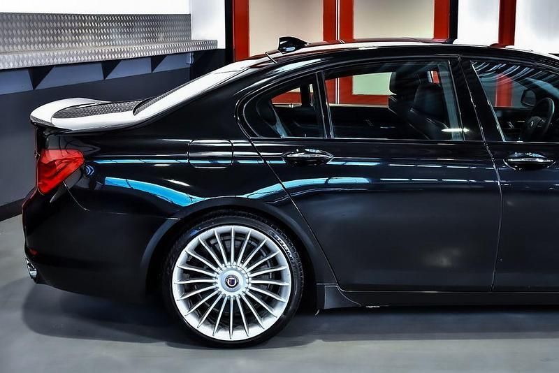 Gebraucht BMW 750L Performance 507 PS (372 kW) 2011 Schwarz Limousine