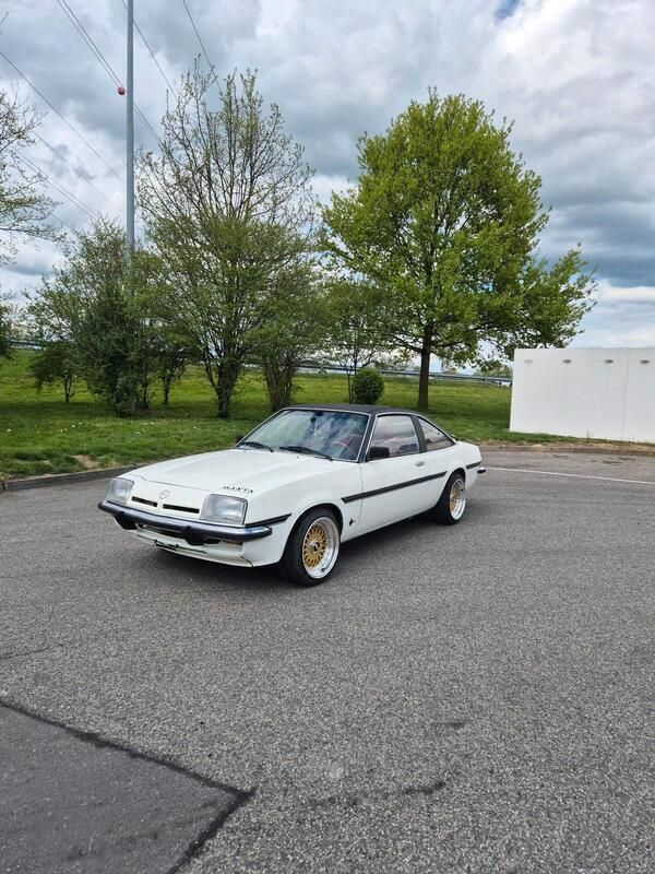 Weiß Gebraucht 1978 Opel Manta Coupé | 14.000 € - Bild 1/4