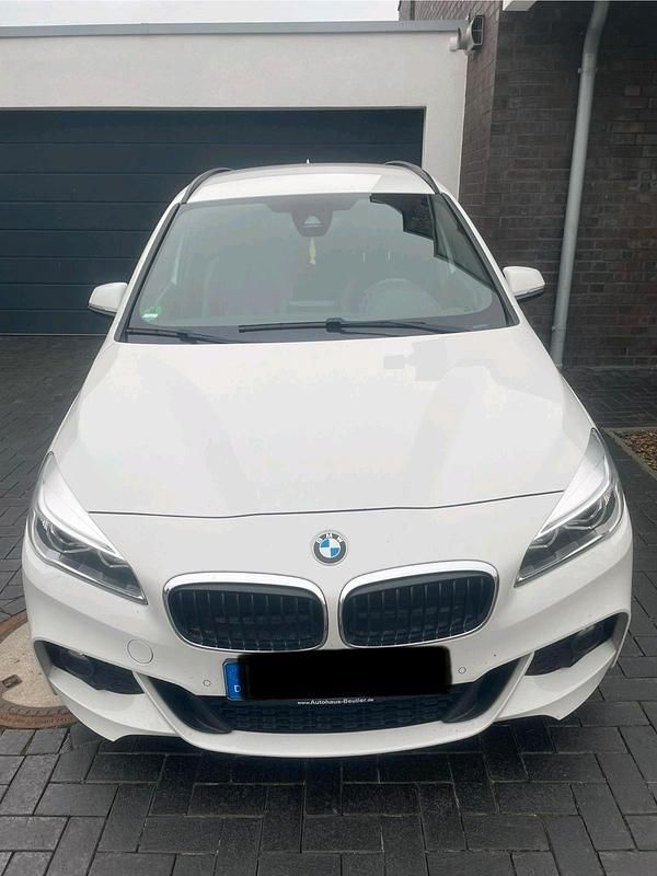 Gebraucht BMW 220 Gran Tourer M Sport 192 PS (141 kW) 2016 Weiß Van / Kleinbus