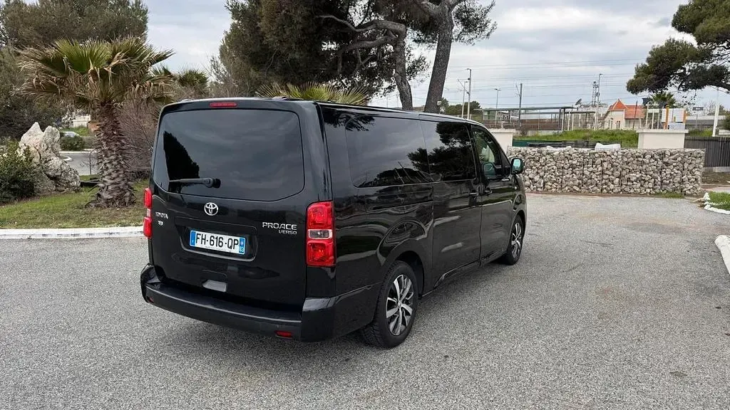 Używany Toyota Proace 150 KM (110 kW) 2019 Czarny Minivan