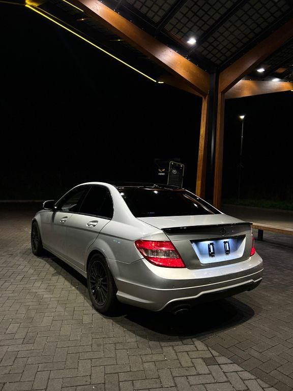 Silber Gebraucht 2007 Mercedes C220 Elegance Limousine | 5.299 € (Teuer) - Bild 1/4
