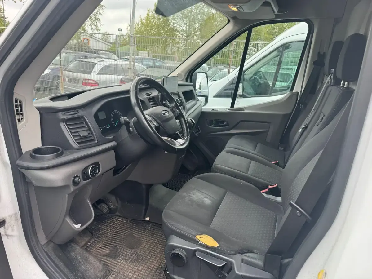 Gebraucht Ford Transit Trend 170 PS (125 kW) 2020 Weiß Kombi