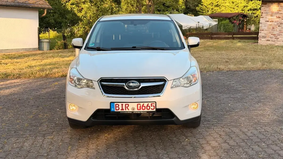 Gebraucht Subaru XV 150 PS (110 kW) 2012 Weiß SUV