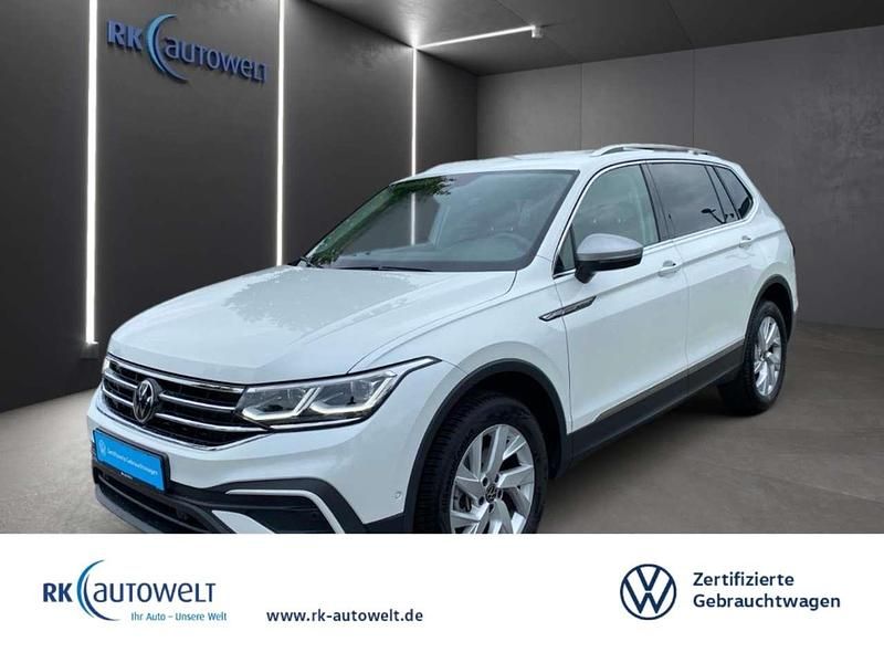 Weiss Gebraucht 2023 VW Tiguan Allspace Life SUV | 36.490 € (Etwas zu teuer) - Bild 1/3