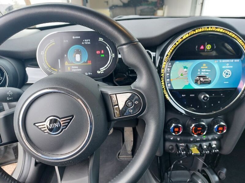 Gebraucht Mini Cooper SE Essential 135 kW (184 PS) 2022 Grau Kleinwagen