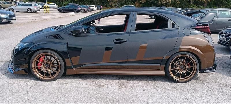 Schwarz Gebraucht 2015 Honda Civic Limousine | 27.499 € - Bild 1/4